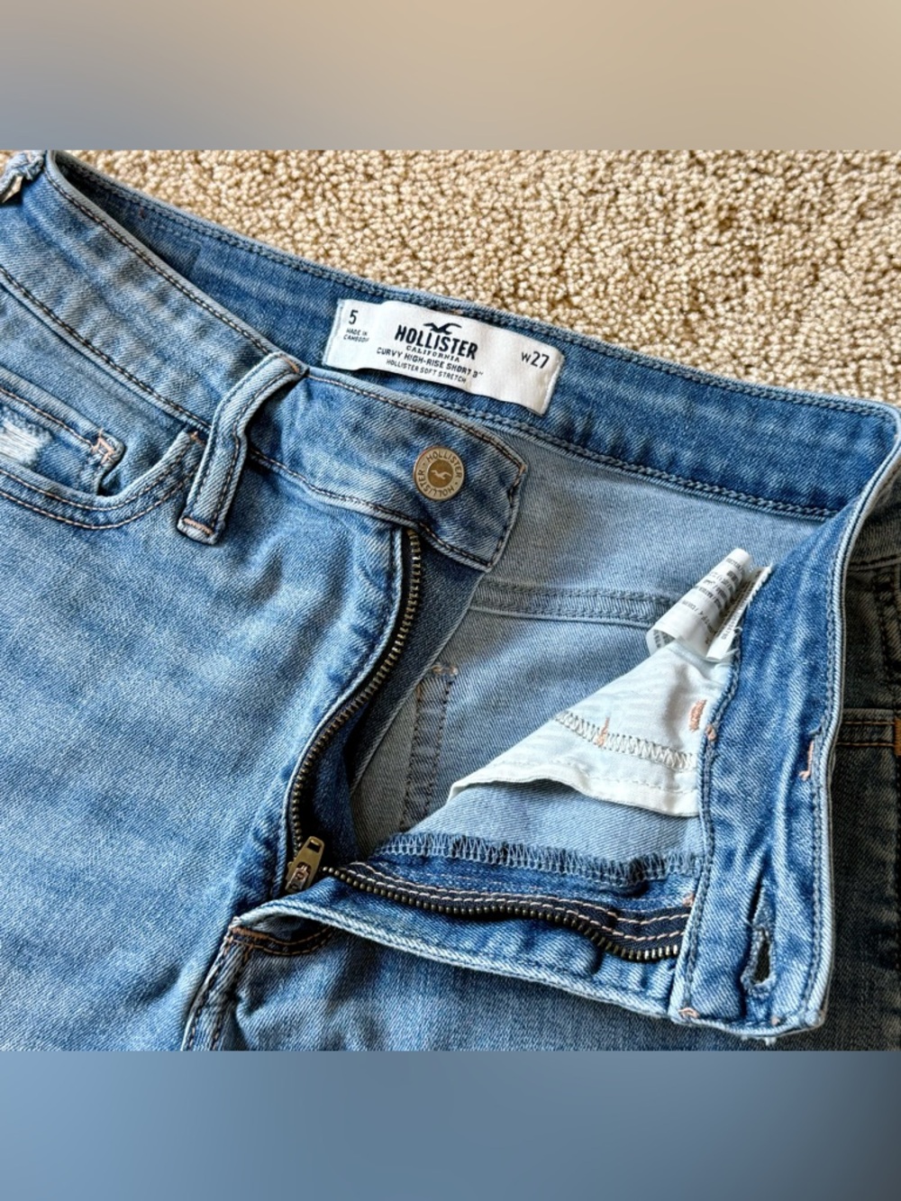 Hollister Curvy High Rise Shorts 3 in size 27 - Picture 2 of 4